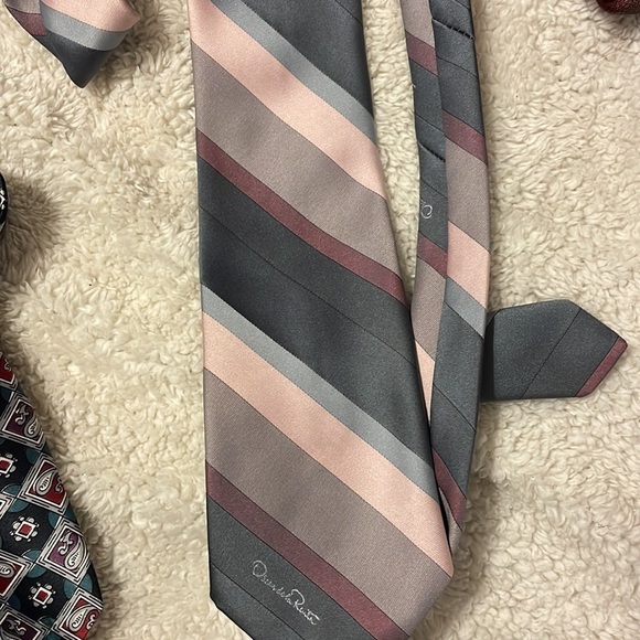 Oscar de la Renta Tie Bundle Silk and Polyester paisley Striped Abstract design - Picture 15 of 16